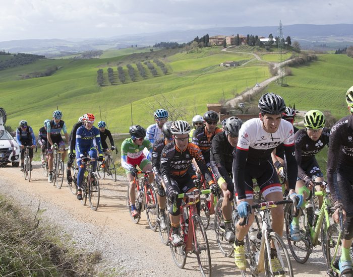 Pelotons on the way of the 2016 Gran Fondo Strade Bianche By Trek from Siena's Fortezza Medicea to Siena's Piazza del Campo, Italy, 6 March 2016. ANSA/CLAUDIO PERI